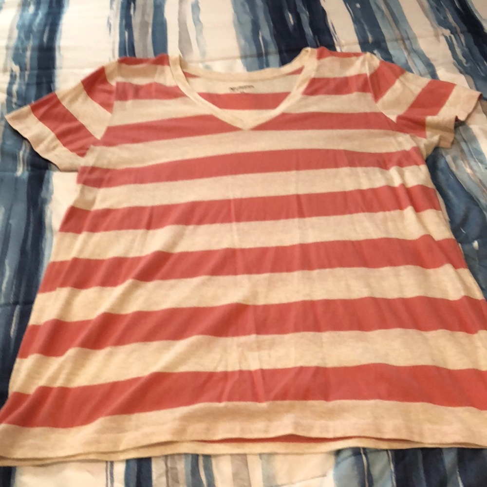 Tee shirt